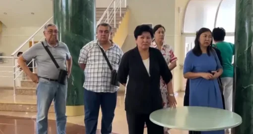 Университет ректоры оңтүстік өңірдің мұғалімдерін «жемқор» деп жұмыстан қуды