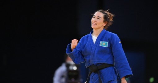 Тарихи медаль! Абиба Әбужақынова әлем чемпионатының финалында күресті