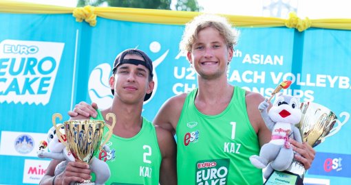 Тарихи алтын: қазақстандық спортшылар жағажай волейболынан Азия чемпионы атанды