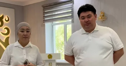 Наркенже Серікбаева «иіскеуім керек» деген басшысымен татуласты