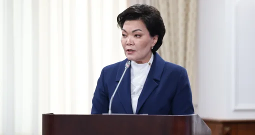 Ең төменгі жалақы 85 мың теңгеге өмір сүруге бола ма? — Еңбек және әлеуметтік қорғау министрі жауап берді