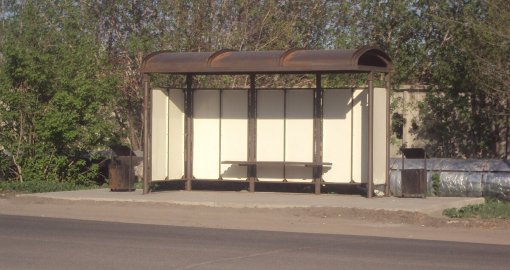 Қарағандыда жүкті әйел автобус аялдамасында босанып қалды