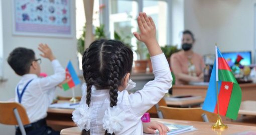 Әзербайжан билігі бүкіл орыс мектептерін жапқалы жатыр