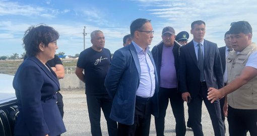 Мәжіліс депутаты Атырау облысында жол қауіпсіздігі мәселесін көтерді