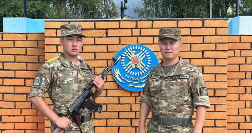 «Болашағыма балта шапты»: көшеден ұстап әкеткен Назарбаев Университетінің студенті әскери бөлімнен сұхбат берді