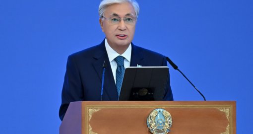 Тоқаев: "Назарбаевтың табанды еңбегіне әділ баға беру қажет"