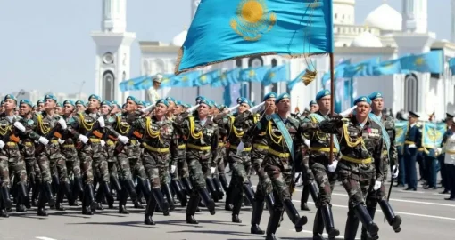 Қазақстан әскеріне сенім бар, бірақ қоғамды әлімжеттік пен жемқорлық алаңдатады – сауалнама