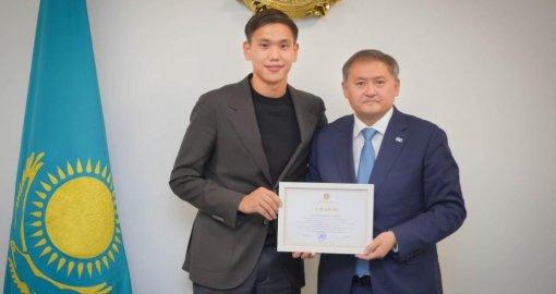 Қақпашы Шерхан Қалмырзаға білім гранты берілді