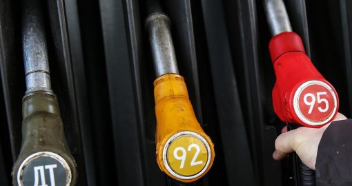 АИ-95 бензинінің бағасы 300 теңгеге жетті