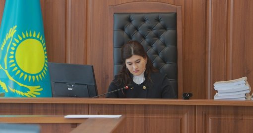 «Өлгің келе ме?». Прокурор Яна мен күдіктінің хабарламаларын оқыды
