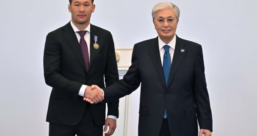 Тоқаев Шавкат Рахмоновты «Барыс» орденімен марапаттады