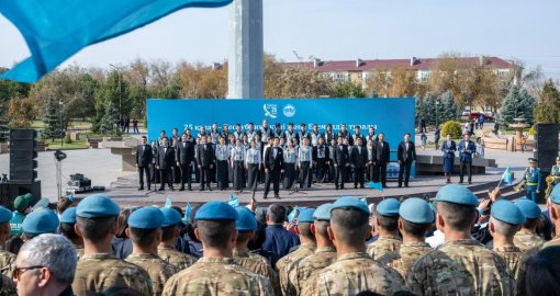 Жетісуда Республика күніне орай Мемлекеттік Ту көтерілді
