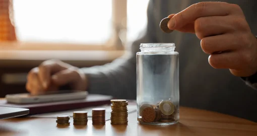 Халық бизнеске қарағанда көбірек ақша жинай бастады