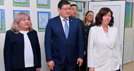 Оқу-ағарту министрі Абай облысының білім жүйесін жоғары бағалады