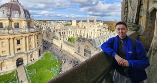 Оксфордта жүрген ғалым қазақша оқытудың жаңа әдістемесін жасағысы келеді