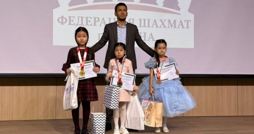 Елордада классикалық шахматтан балалар чемпионатының жеңімпаздары марапатталды