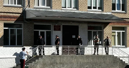 Тағы бір қалада ата-аналарды мектептерге шабуыл жасалады деген қауесет дүрліктірді