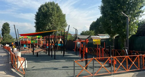 Алматының Алатау ауданында 31 қоғамдық кеңістік пен 16 аула жаңартылды