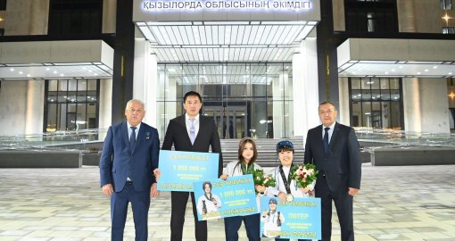 Қызылорда облысының әкімі парапауэрлифтингтен әлем чемпиондарымен кездесті