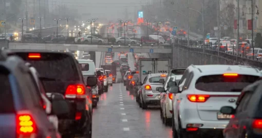 Алматы әкімі ескі көліктерден ақы алу бастамасына қатысты мәлімдеме жасады