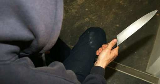 Теміртауда автобуста 18 жастағы жігітті пышақтап кетті