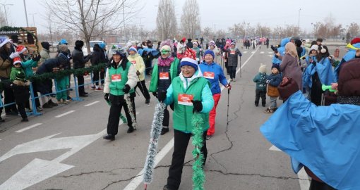 Алматыда «Бір мақсат. Бір бағыт» ұранымен жаңа жылдық отбасылық марафон өтті
