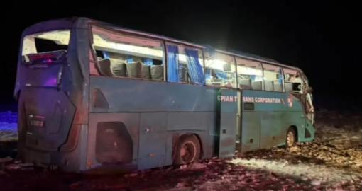 Маңғыстау облысында жолаушылар автобусы аударылып, төрт адам қаза тапты