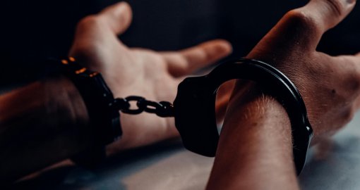 Кедендік баждан заңсыз босатқан күдікті Испаниядан экстрадицияланды