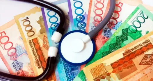 Бюджет үш есе өсті, бірақ ем жоқ: Денсаулық сақтау министрлігінің қаржысы қайда кетіп жатыр?