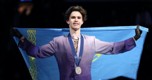 Михаил Шайдоров елге оралды: Чемпионға 3 бөлмелі пәтер берілді