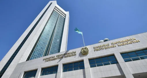 Парламент тараса да, депутаттар жалақы ала береді