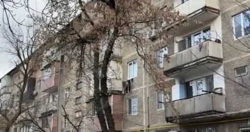 Шымкенттегі тұрғын үйдің бір подъезінен төрт адамның мәйіті табылды