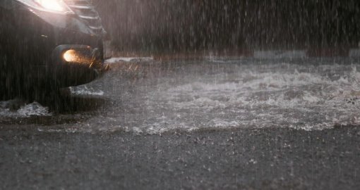 Ирандағы жарылыстардан соң Қазақстанды «улы жаңбыр» баса ма?