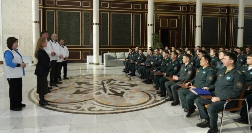 Шекара қызметінің әскери қызметшілері жаңа Конституцияны қолдады