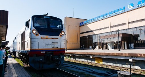 Атырауда 9 теміржол вокзалы жаңартылуда