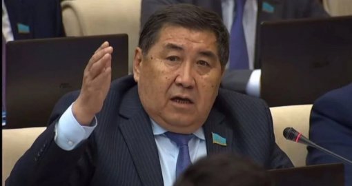 «Жау қуған жоқ еді»: Бәпи журналистердің ұсталуына байланысты пікір білдірді