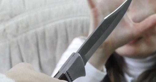 Атырауда 62 жастағы ер адам әйелін пышақтап өлтірді