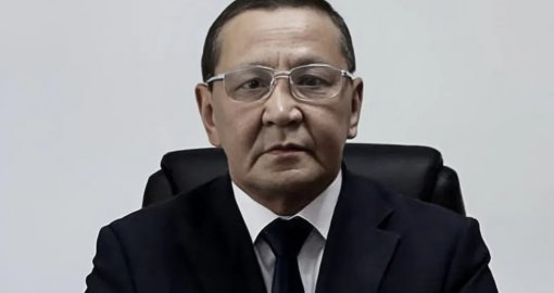 БҚО-да кәмелетке толмаған қызды зорлады деп айыпталған шенеунік көз жұмды