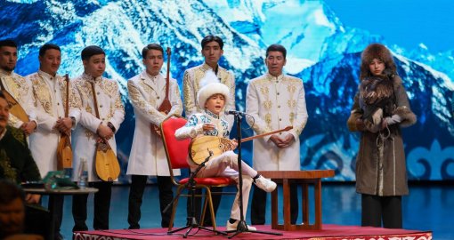 ШҚО әкімі республикалық командалық айтыста жеңімпаз атанған өңір ақындары мен дәстүрлі өнерпаздарын қабылдады