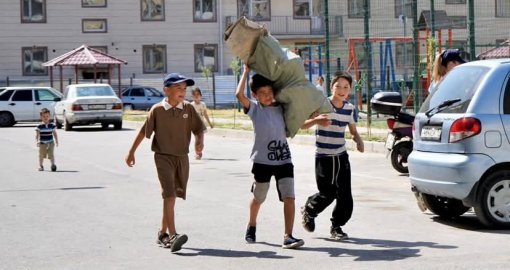 Түркістан: Кентауда "Қалдықсыз әлем" халықаралық күніне орай тазалық шарасы өтті