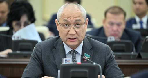 «Адамзаттың масқарасысыңдар»: Сот Жанбыршиннің ЛГБТ өкілдері жайлы пікірін қорлау деп танымады