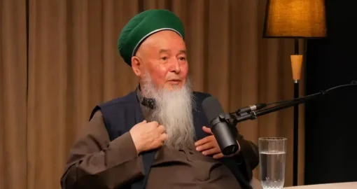 «Әйелімді шәкіртіме бердім»: Бас мүфти кеңесшісі даулы сұхбаттан кейін түсініктеме берді