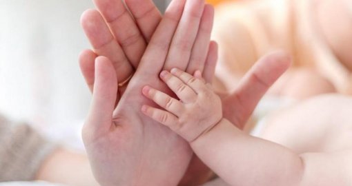 Еңбек министрлігі бала күтіміне арналған төлемдердің не себепті кешіккенін түсіндірді