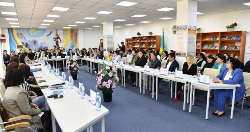 Атырауда сауда нүктелерінде отандық баспалардың кітаптары сатылады