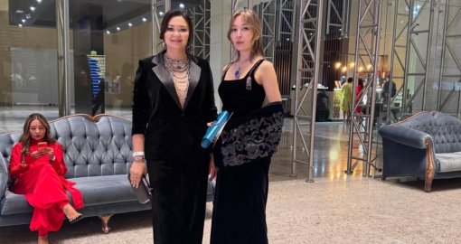 Назарбаевтың жары Астанадағы сән көрсетіліміне келді