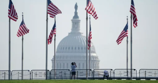 АҚШ билігі грин-картаға үміткерлердің «экстремистік көзқарастары» бар-жоғын тексеретін болды