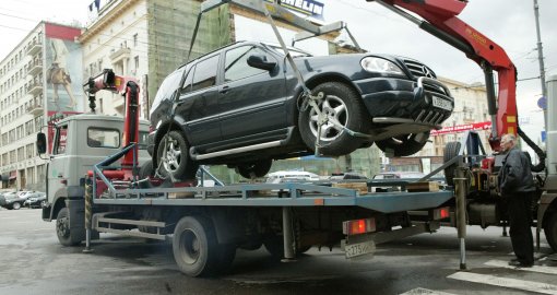 Астанада көліктерді ақылы эвакуациялау басталды: Көлігіңізді айып тұрағына әкетсе, қанша төлейсіз?