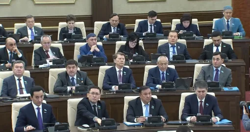 Құрылтай депутаттарына жеке мәселелерді көтеруге тыйым салынбақ