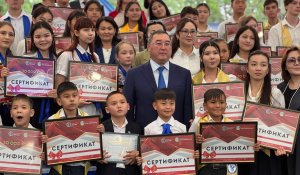 Дарындыларды дәріптеген күн: облыс әкімі Марат Сұлтанғазиев үздік оқушылармен кездесті