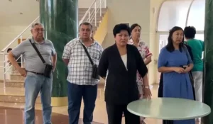 Университет ректоры оңтүстік өңірдің мұғалімдерін «жемқор» деп жұмыстан қуды